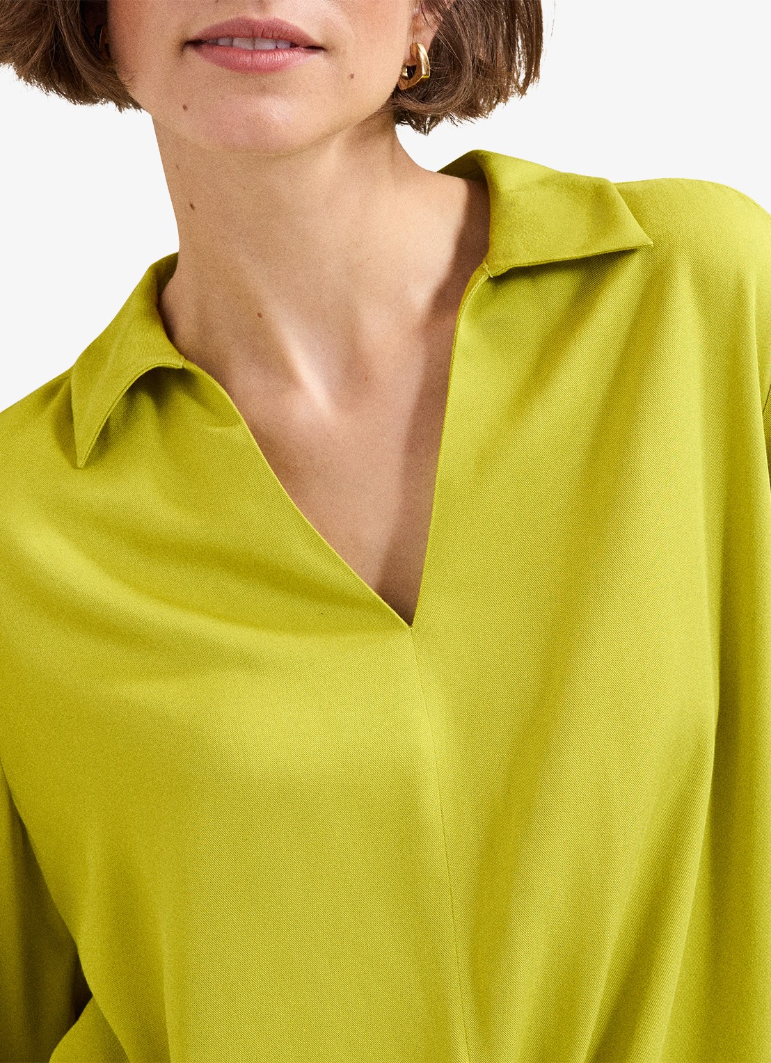 Phase Eight Clary blouse met knoopdetail - detail 2 lime