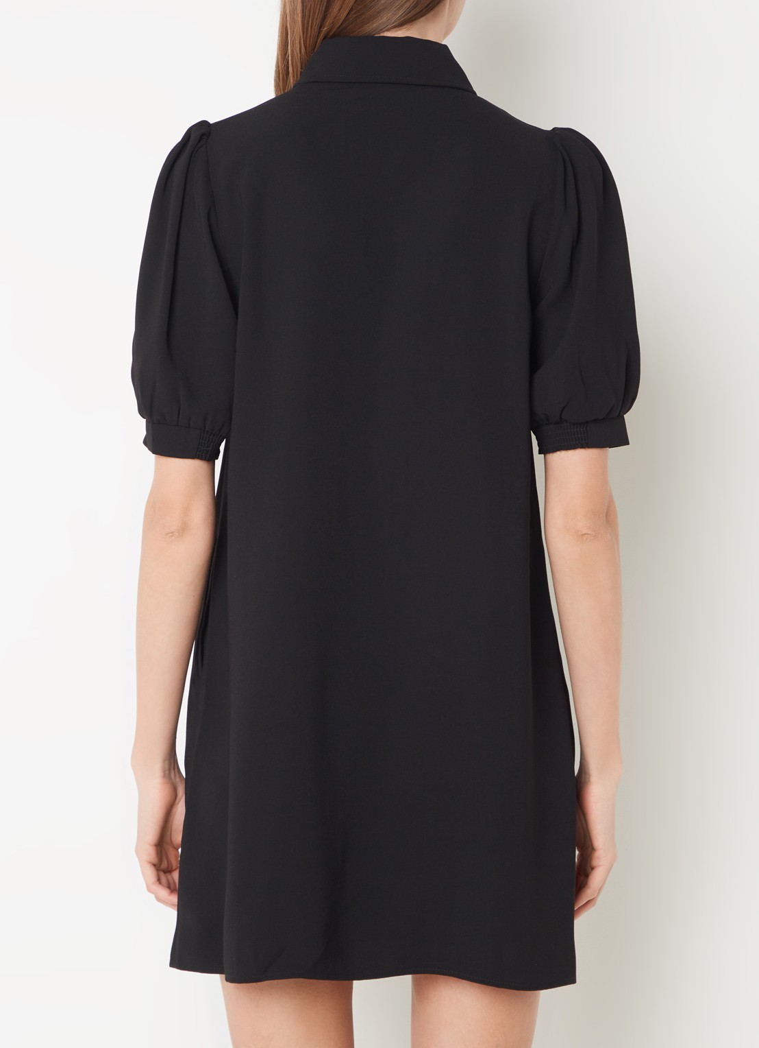 Phase Eight Claudia mini blousejurk met steekzakken en pofmouw - achterkant zwart