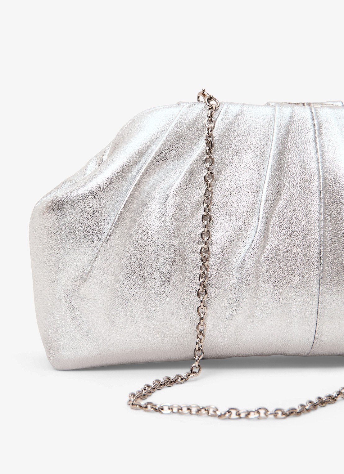 Phase Eight Clutch met metallic finish en afneembare schouderriem - detail 4 zilver