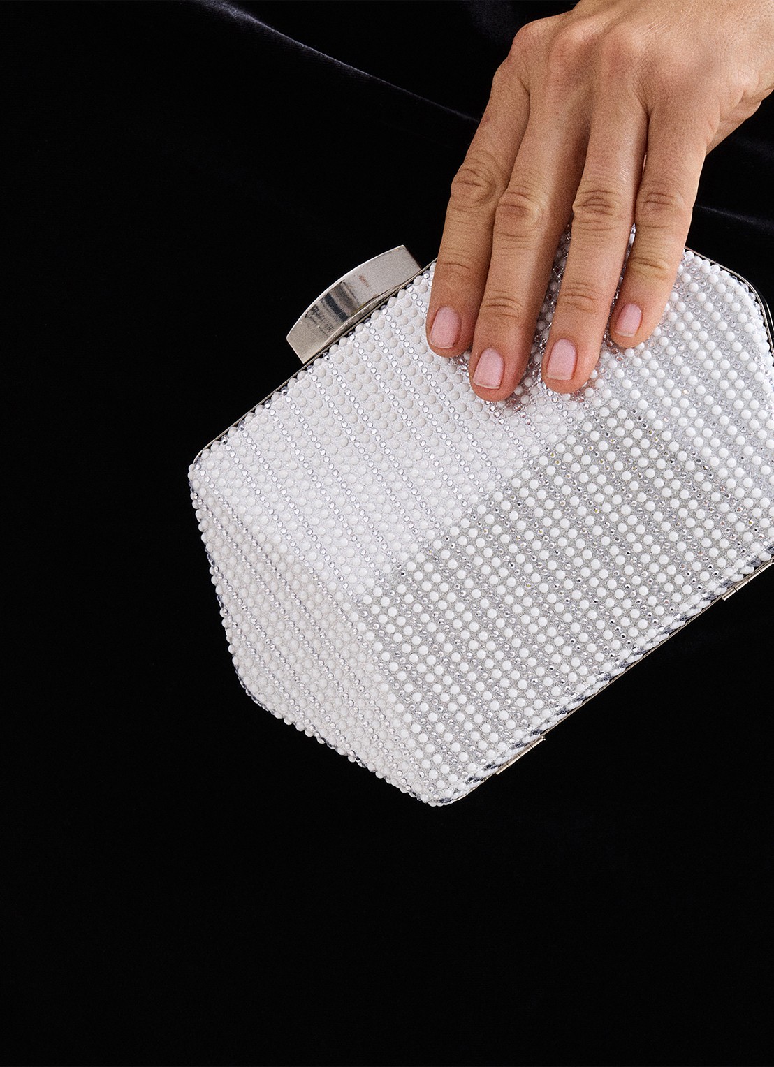 Phase Eight Clutch met strass - detail 7 zilver
