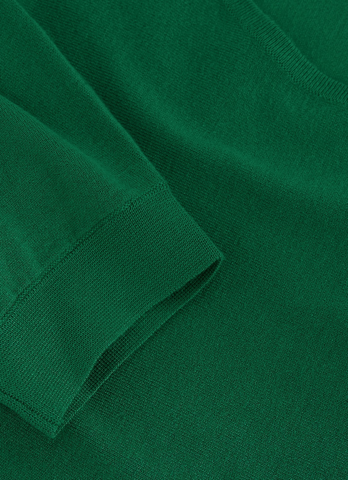 Phase Eight Cristine fijngebreide trui met boothals - detail 4 groen