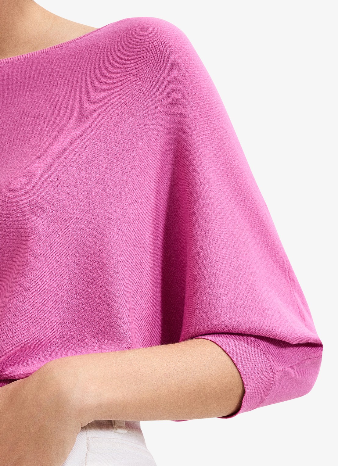 Phase Eight Cristine fijngebreide trui met vleermuismouw - detail 2 roze