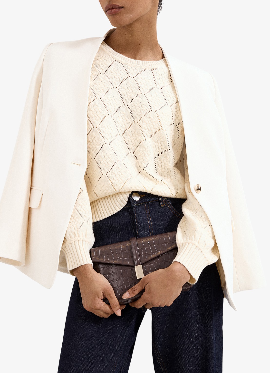 Phase Eight Crossbodytas van leer met crocostructuur - voorkant 6 donkerbruin