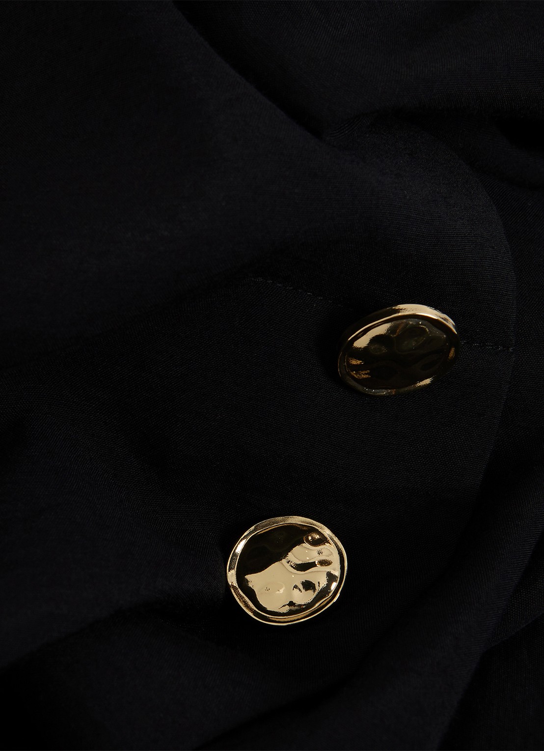 Phase Eight Cynthia Button oversized blouse - detail 6 zwart