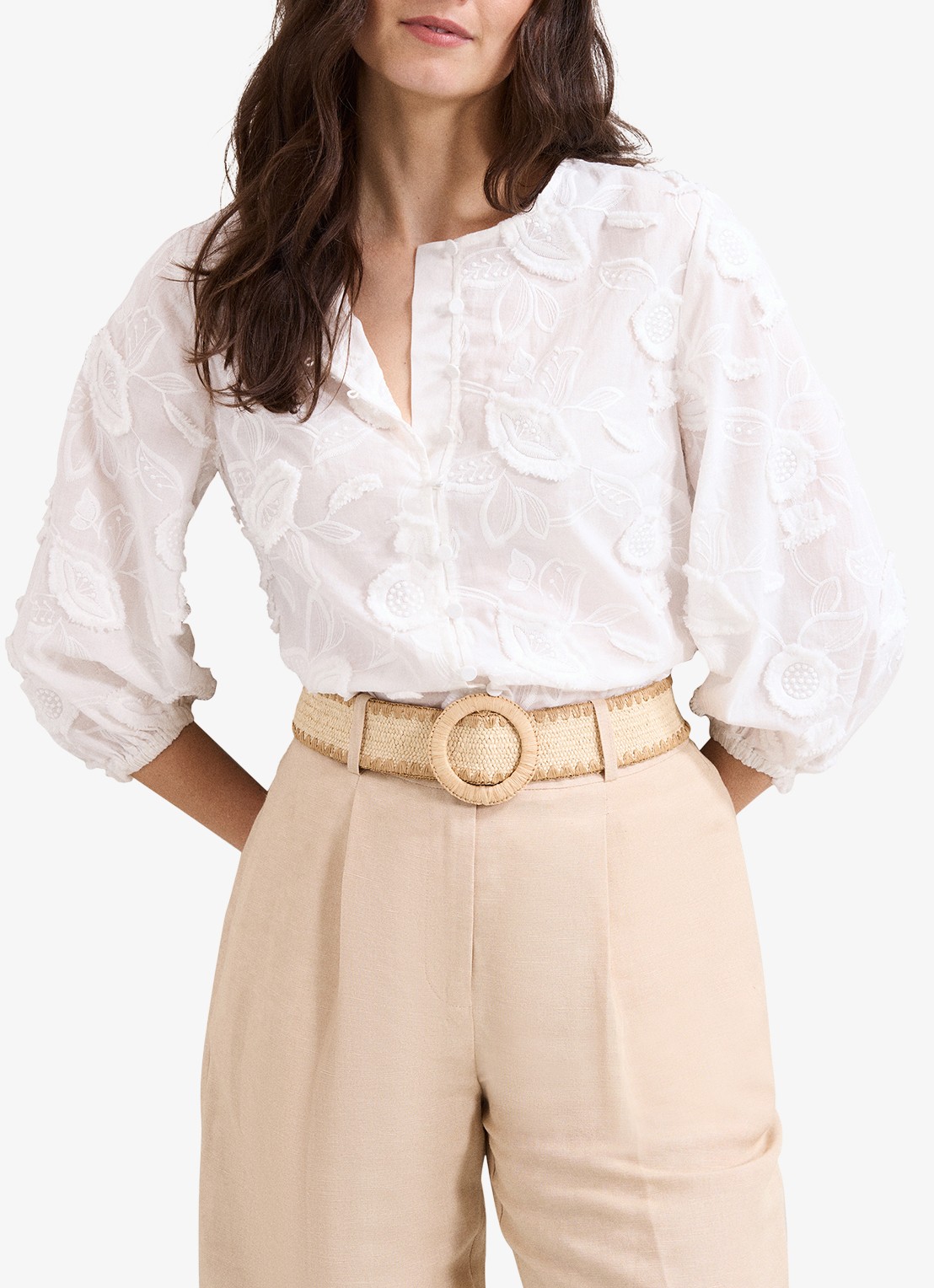Phase Eight Daisy blouse met borduring - detail 2 wit