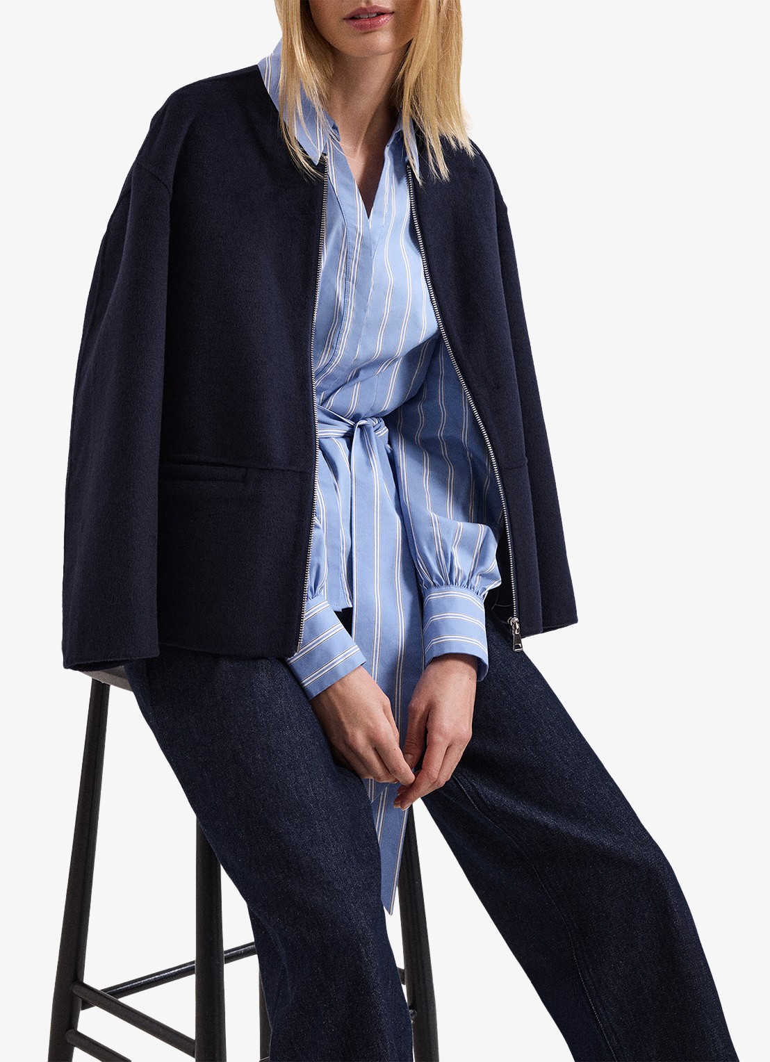 Phase Eight Dakota blouse met streepprint en strikceintuur - detail 6 donkerblauw