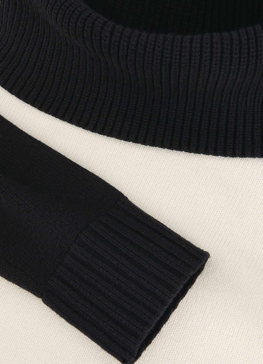Phase Eight Dara ribgebreide trui met col - detail 5 zwart