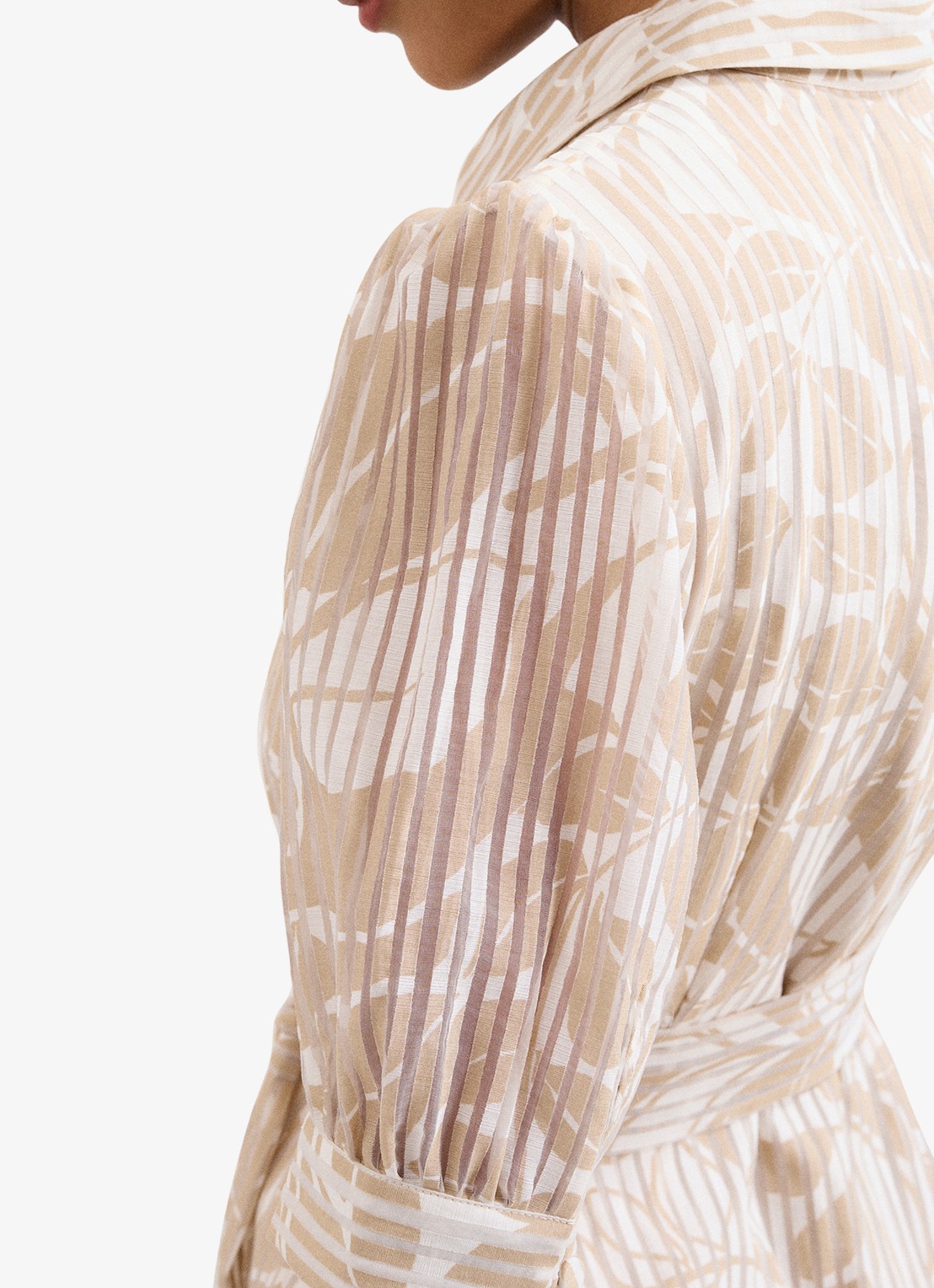 Phase Eight Delphine midi blousejurk met print en pofmouw - detail 4 creme