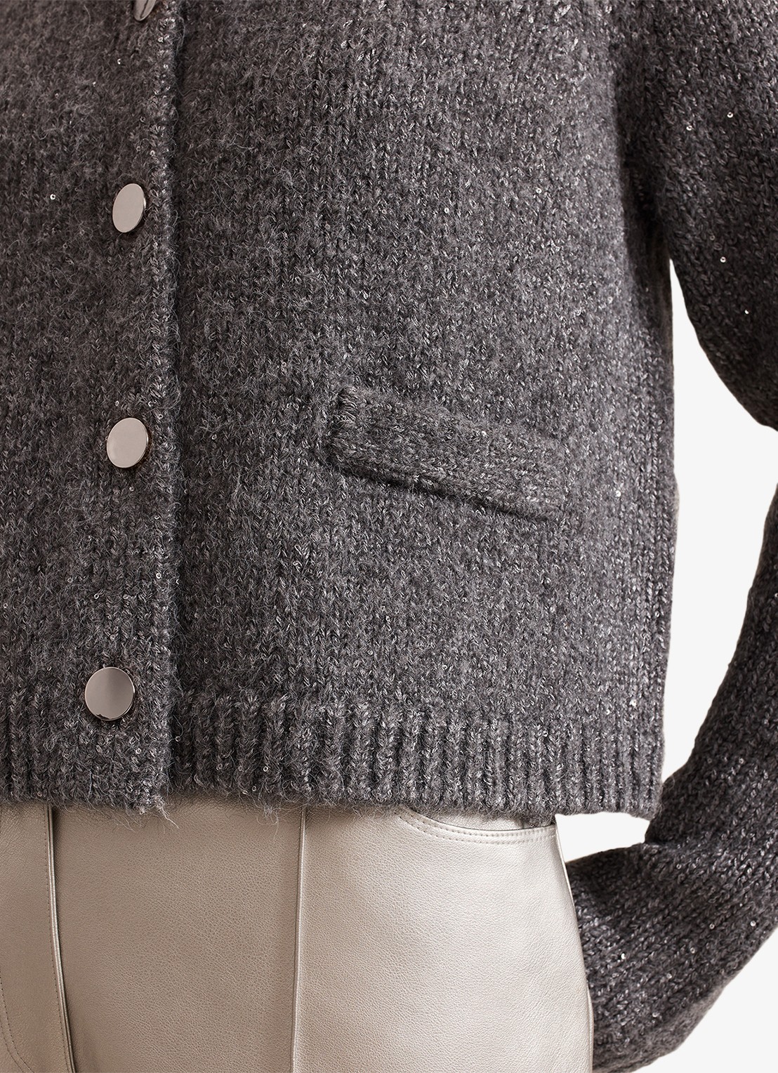 Phase Eight Eden fijngebreid vest met pailletten - detail 4 grijs