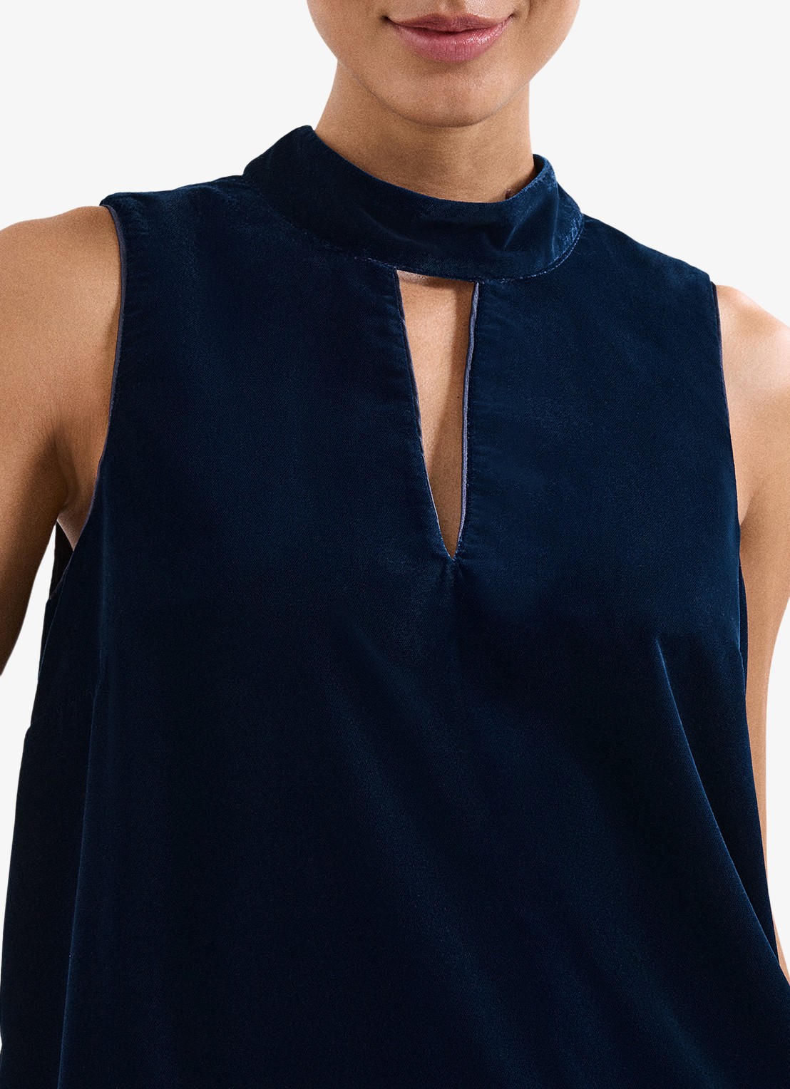 Phase Eight Eilish top van fluweel - detail 5 donkerblauw