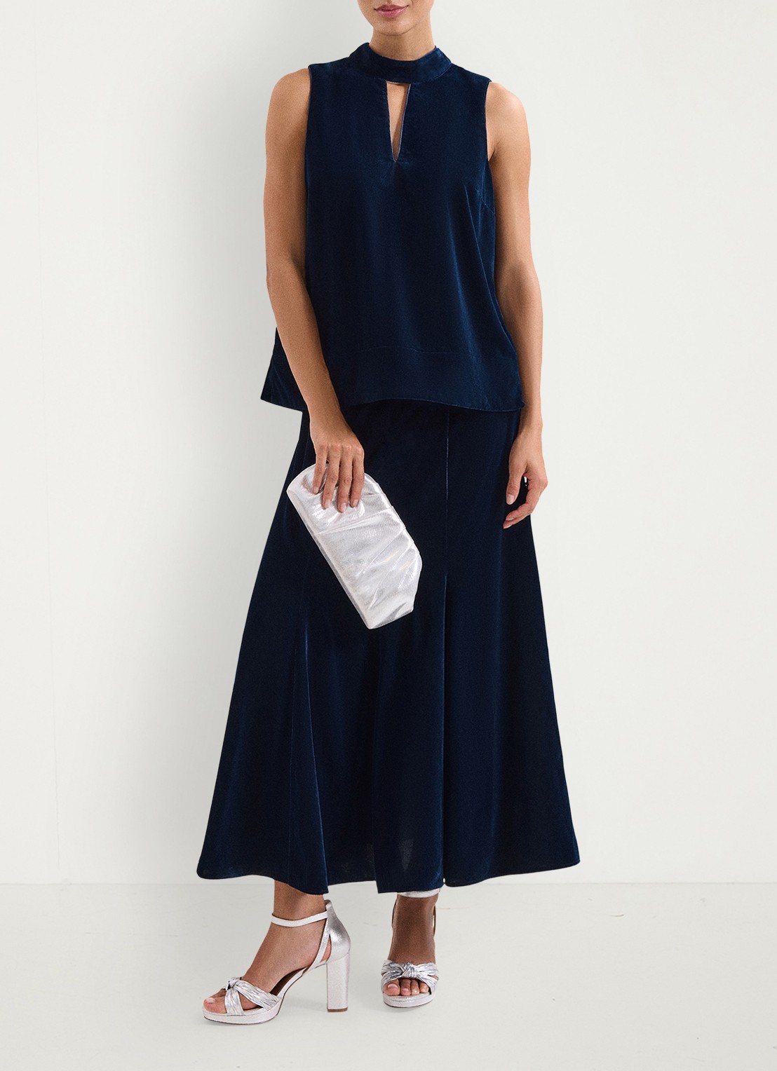 Phase Eight Eilish top van fluweel - voorkant 3 donkerblauw