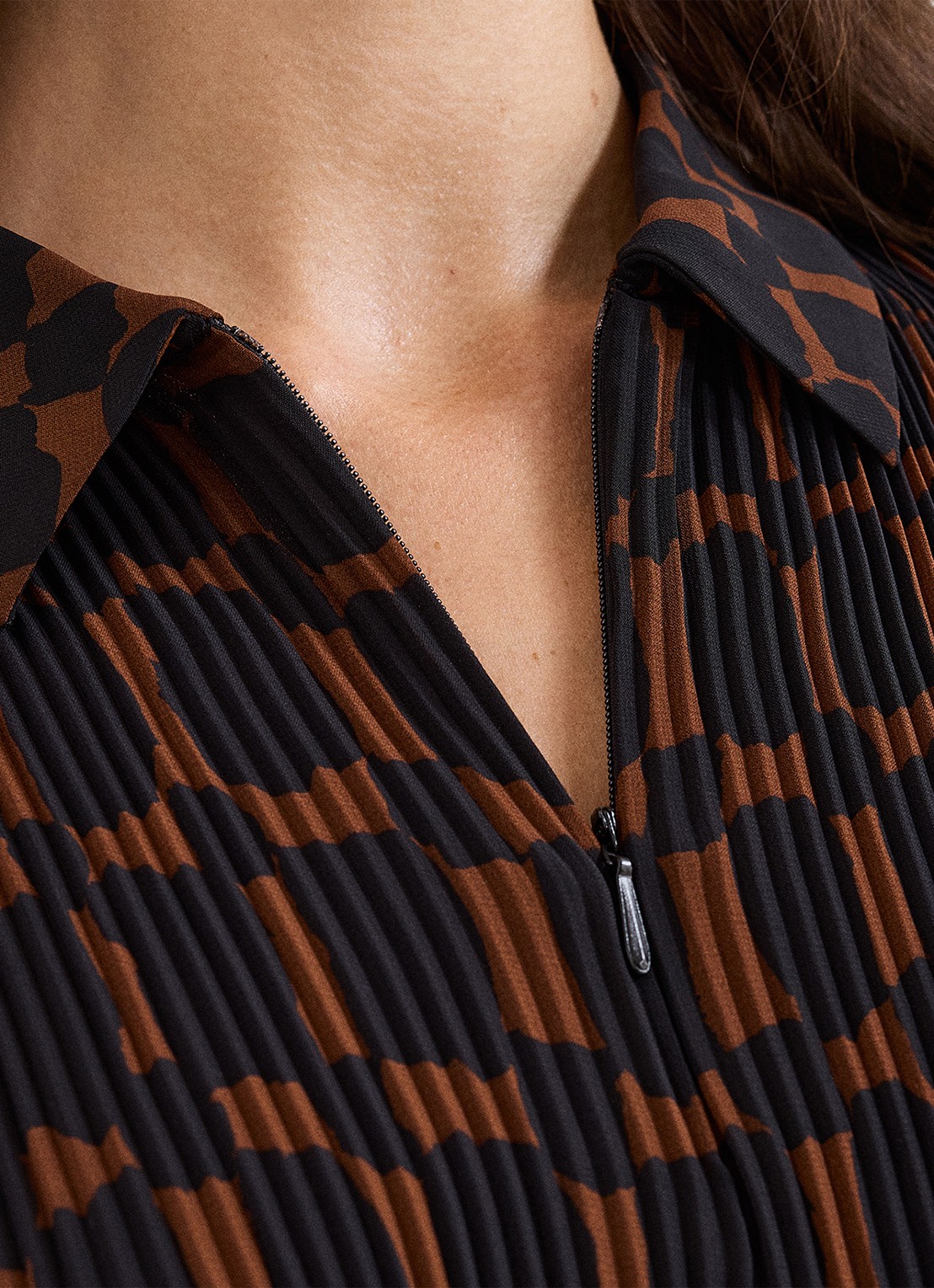 Phase Eight Ella mini tuniekjurk met grafische print - detail 5 bruin