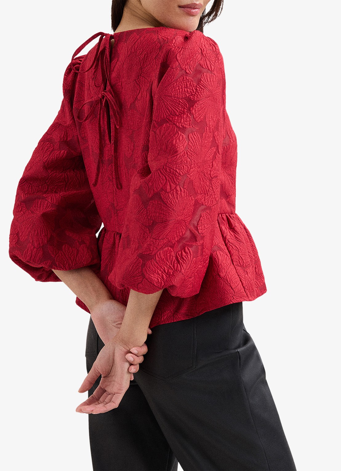 Phase Eight Ellis top met bloemenprint - achterkant 3 donkerrood