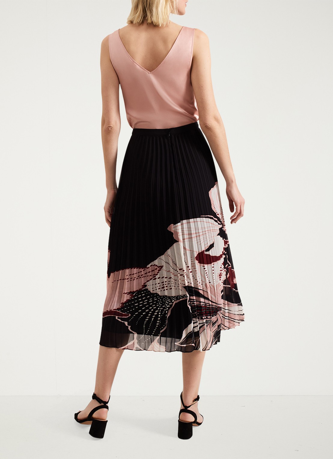Phase Eight Elmina midi rok met bladprint en plissé  - achterkant 3 zwart
