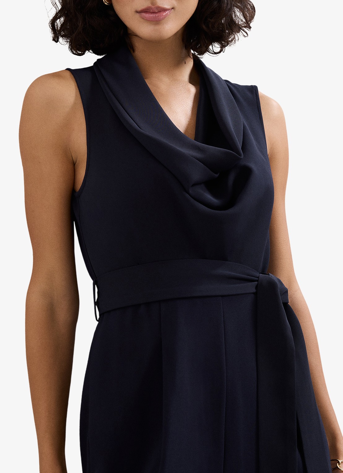 Phase Eight Emry wide fit jumpsuit met strikceintuur - detail 2 donkerblauw
