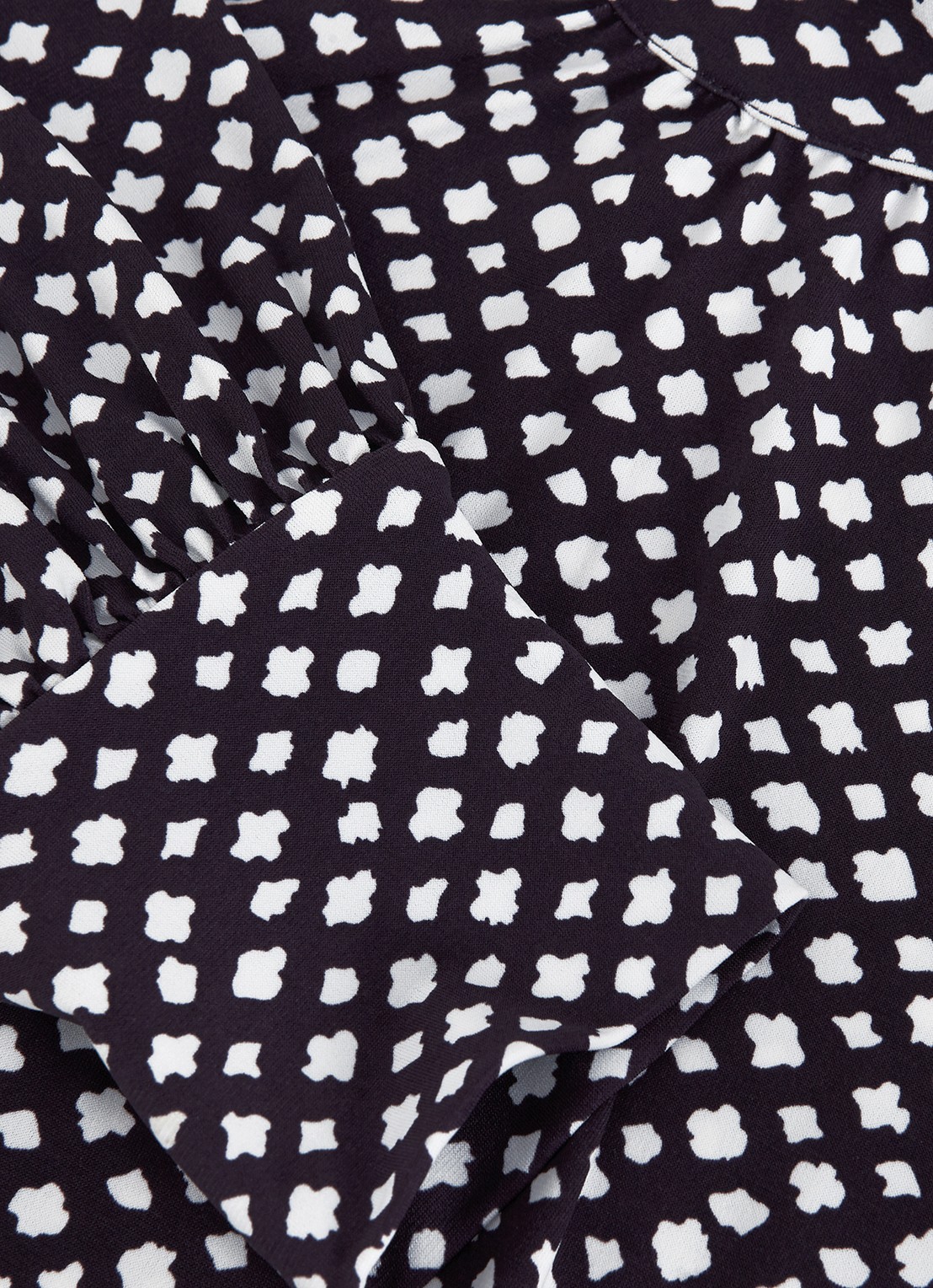 Phase Eight Esme blouse met stippenprint - detail 5 paars