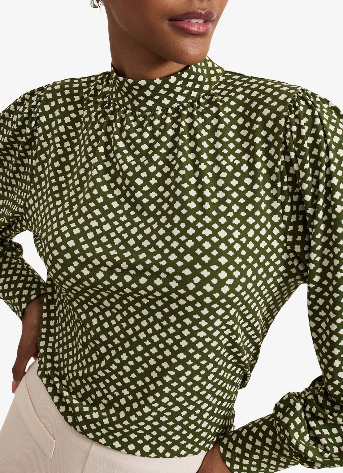 Phase Eight Esme top met grafische print - detail 3 olijfgroen