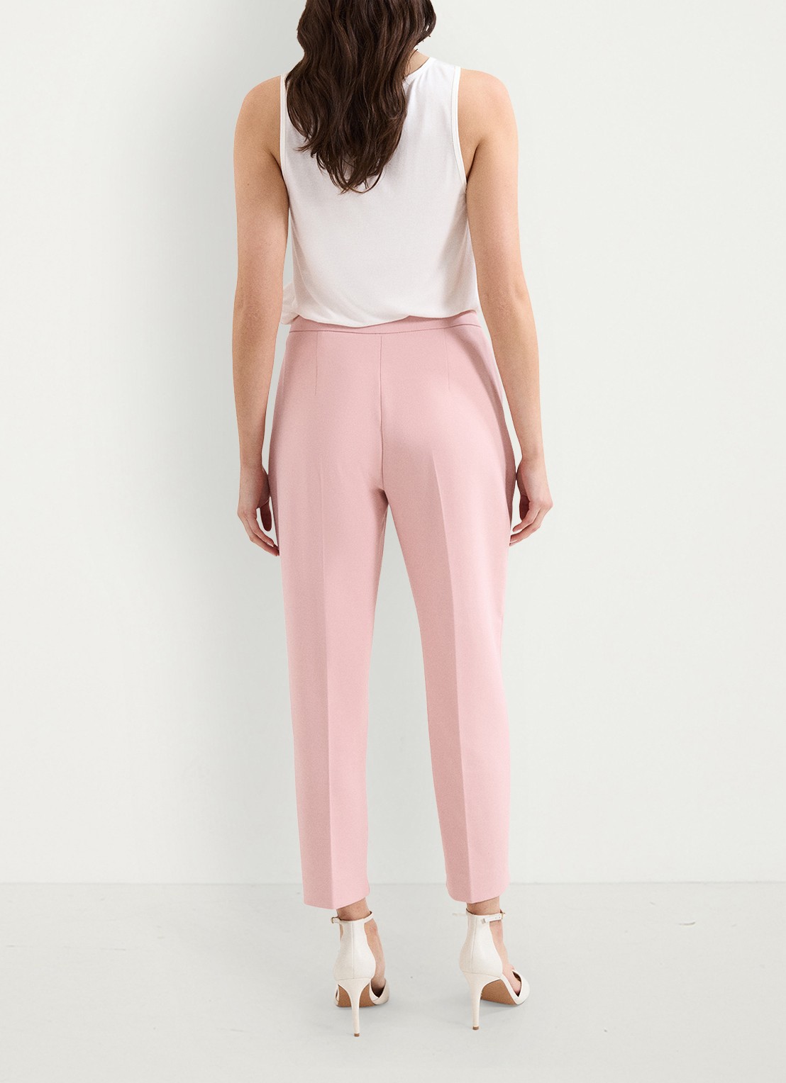 Phase Eight Fara slim fit pantalon met steekzakken - achterkant lichtroze