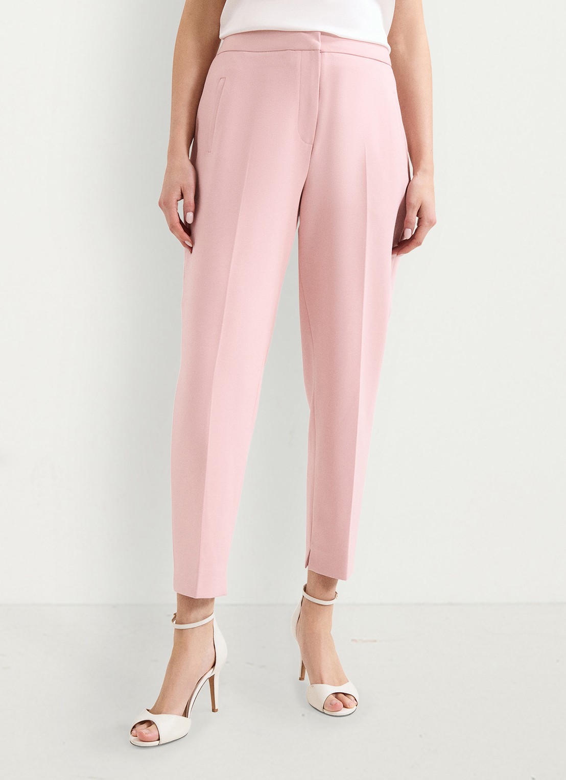 Phase Eight Fara slim fit pantalon met steekzakken - detail 2 lichtroze