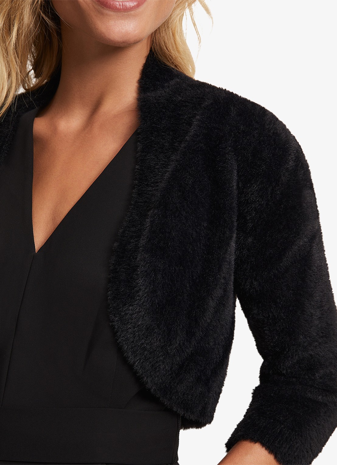 Phase Eight Fay Fluffy bolero met driekwart mouw - detail 6 zwart