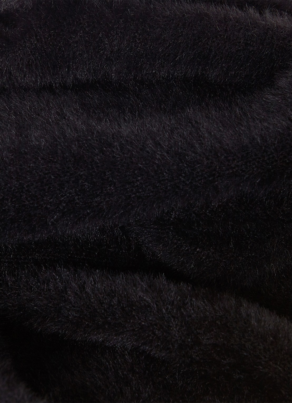 Phase Eight Fay Fluffy bolero met driekwart mouw - detail 7 zwart
