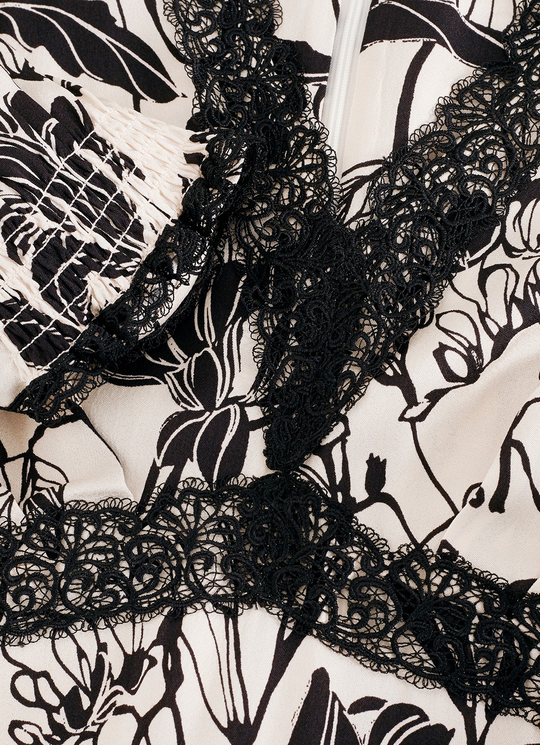 Phase Eight Feyre midi jurk van satijn met bloemenprint - detail 8 donkerblauw