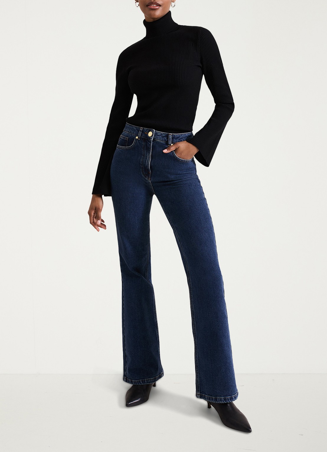 Phase Eight Fran ribgebreide coltrui met stretch - voorkant 2 zwart