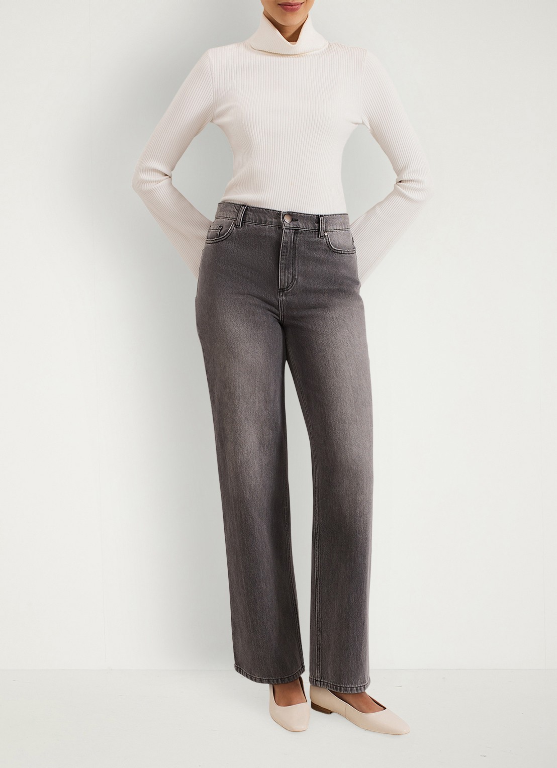 Phase Eight Frankie hiigh waist straight leg jeans met steekzakken - voorkant 8 donkergrijs