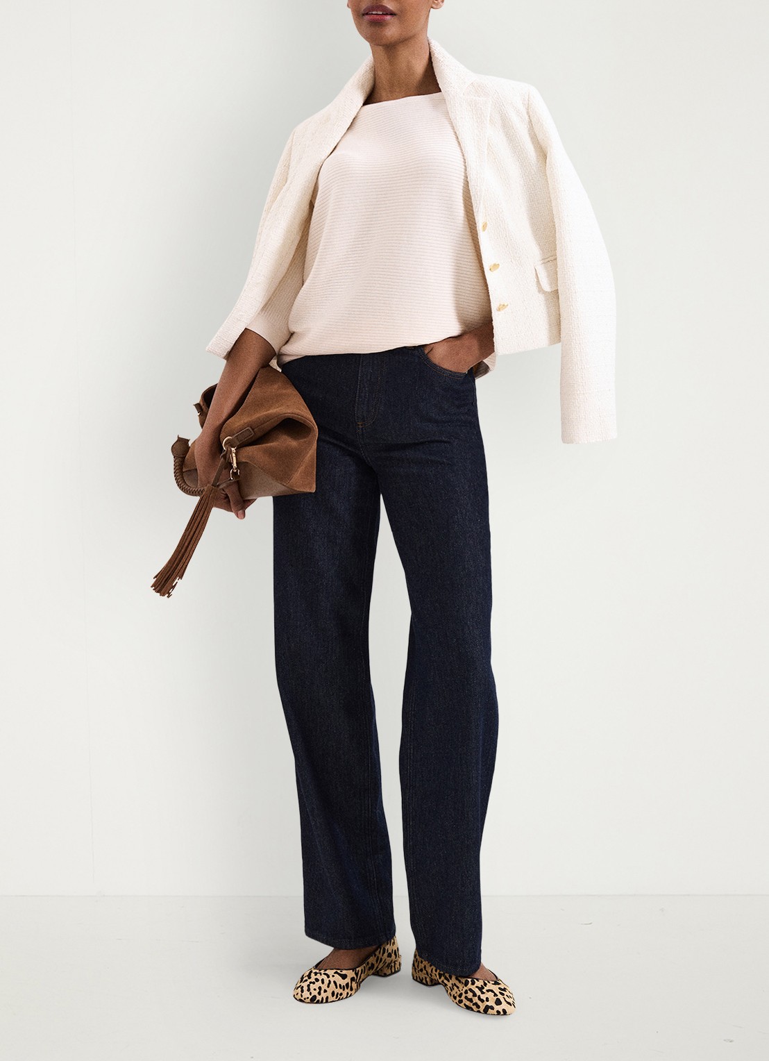 Phase Eight Giana ribgebreide trui met vleermuismouwen - detail 4 beige