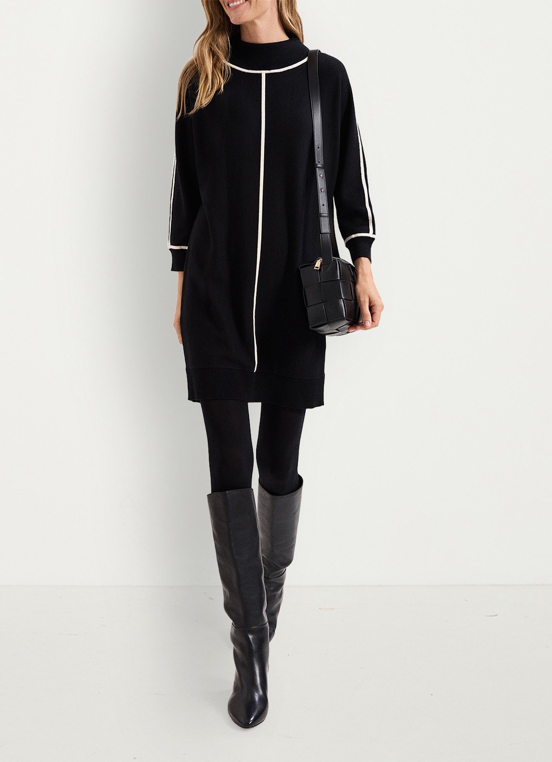 Phase Eight Hallie mini fijngebreide trui-jurk met gestreept detail - voorkant 3 zwart