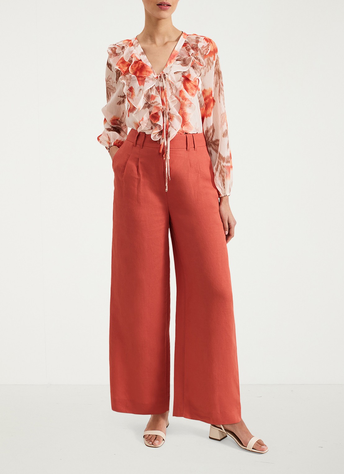 Phase Eight Ivana semi-transparante tuniek met volant - voorkant 2 orange