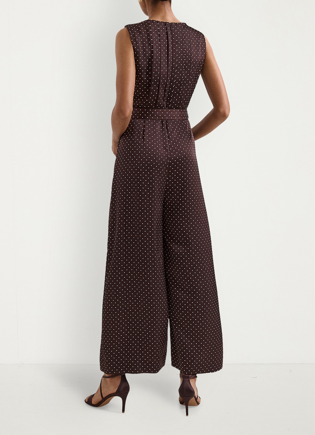 Phase Eight Janine wide fit jumpsuit met stippenprint - achterkant bruin