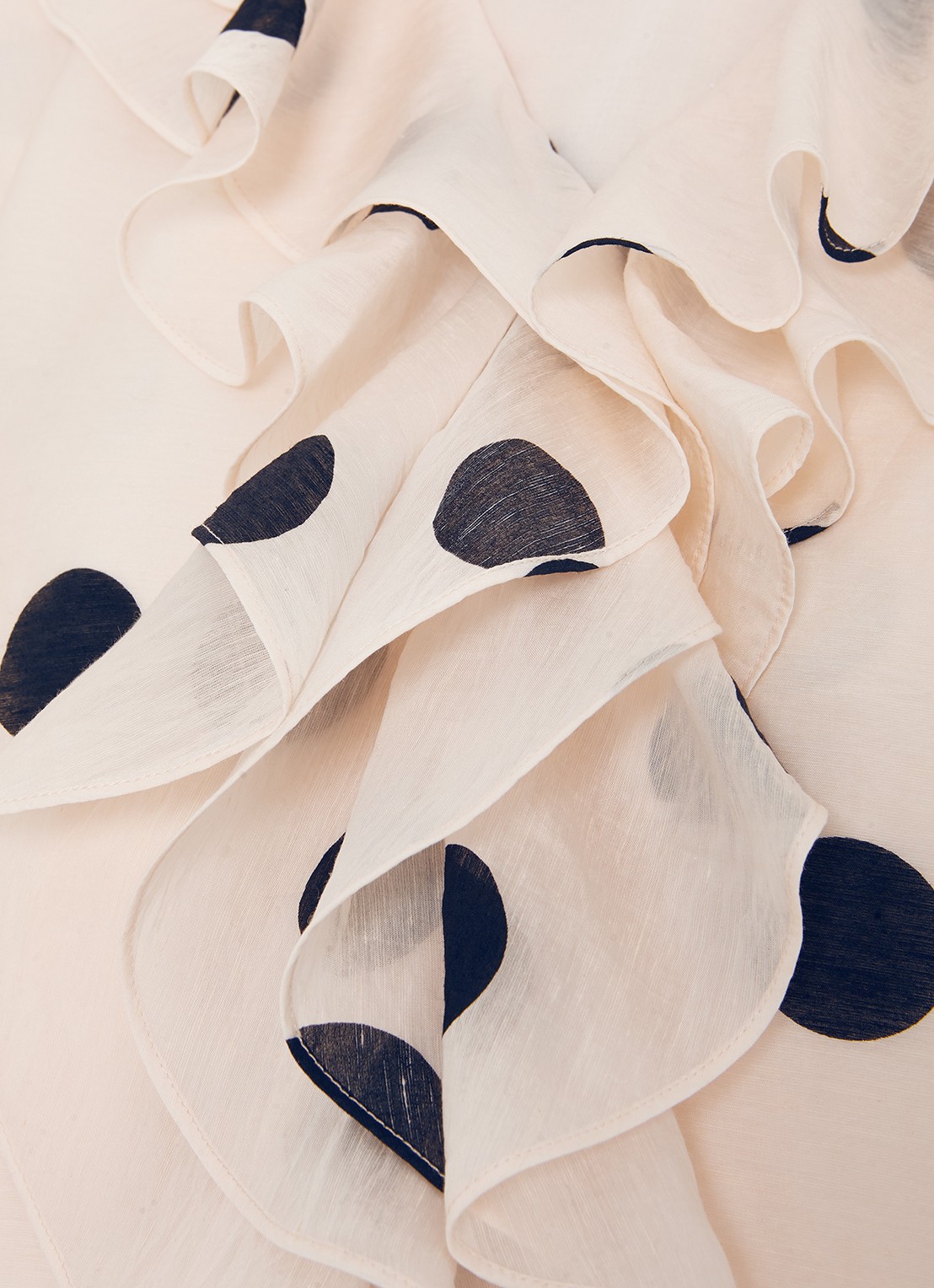 Phase Eight Jaqlyn blouse in linnenblend met stippenprint - detail 4 lichtroze