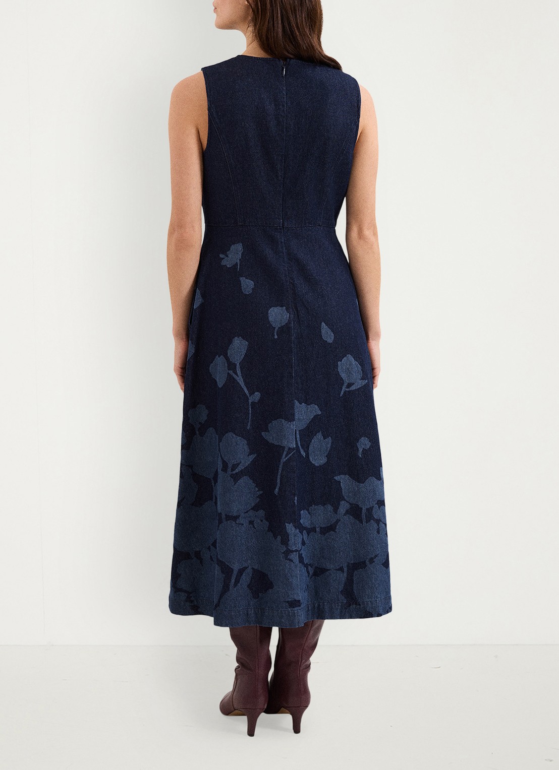 Phase Eight Juliette midi jurk met print en steekzakken - achterkant denim