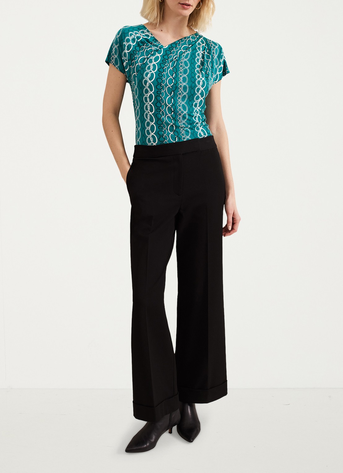 Phase Eight Kiara top met print - voorkant 6 zeegroen