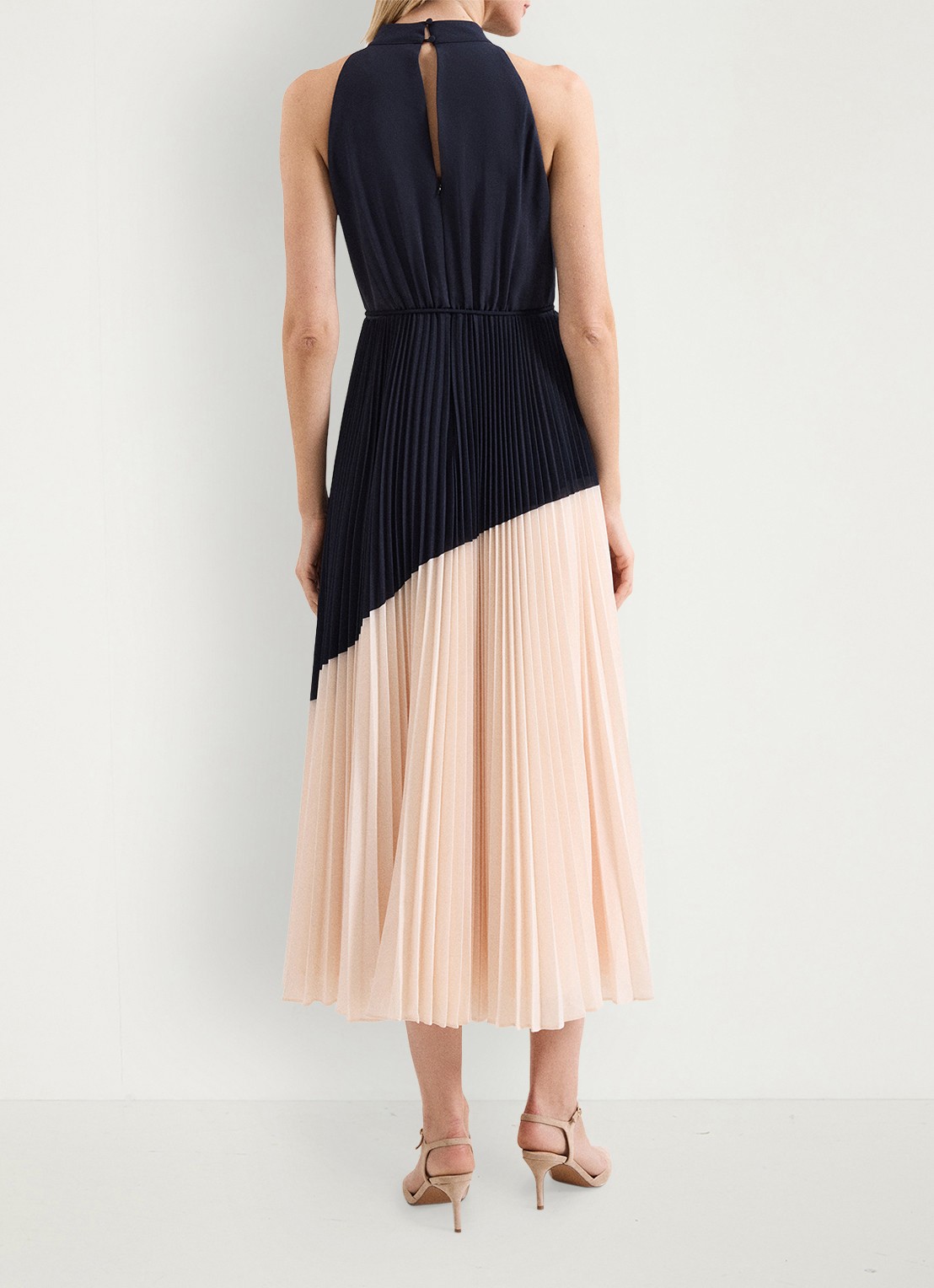 Phase Eight Kimira midi jurk met plooien - achterkant donkerblauw