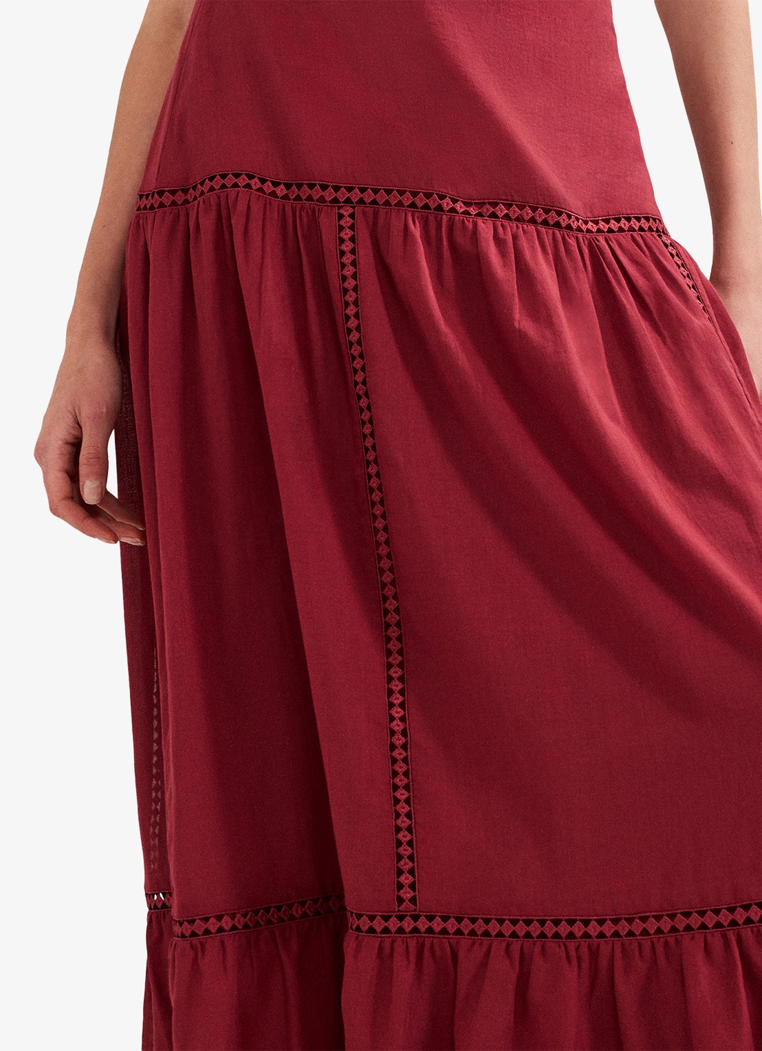 Phase Eight Kyla maxi rok met opengewerkt dessin - detail 4 bordeauxrood