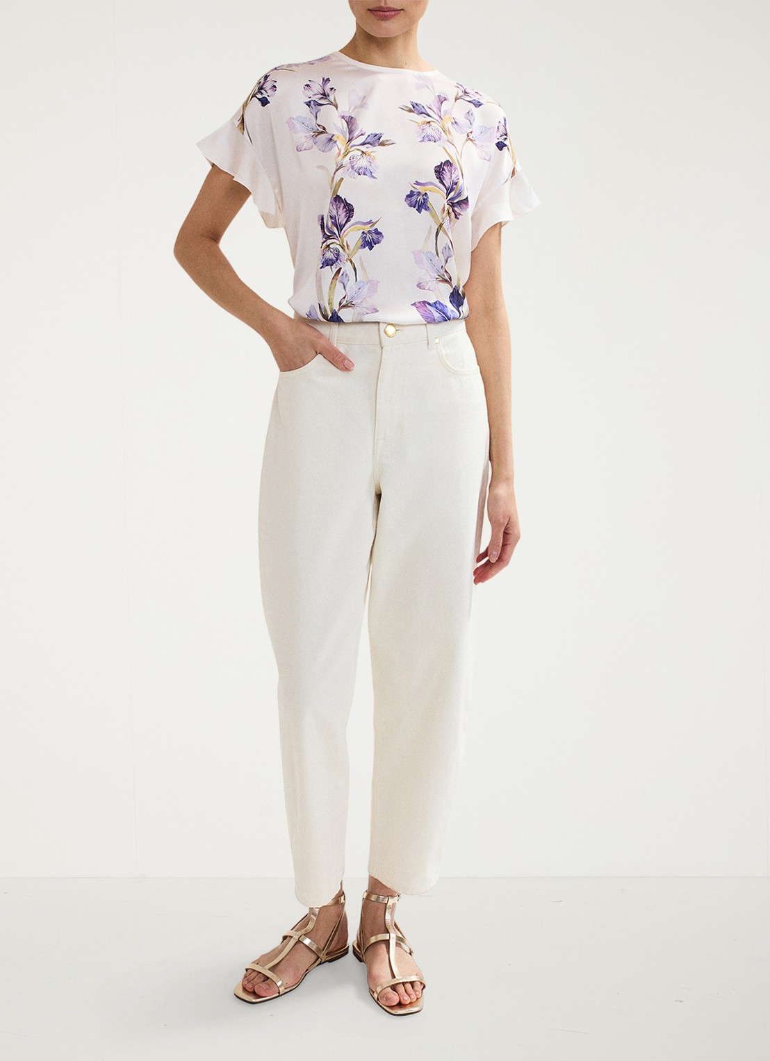 Phase Eight Leilah top met bloemenprint - voorkant 7 gebroken wit