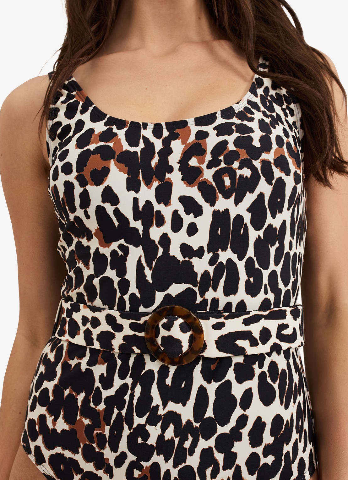 Phase Eight Leopard badpak met panterprint - detail 5 donkerbruin
