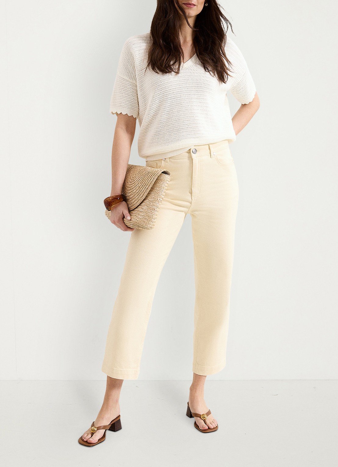Phase Eight Lexi high waist cropped tapered fit jeans met steekzakken - voorkant 8 vanillegeel