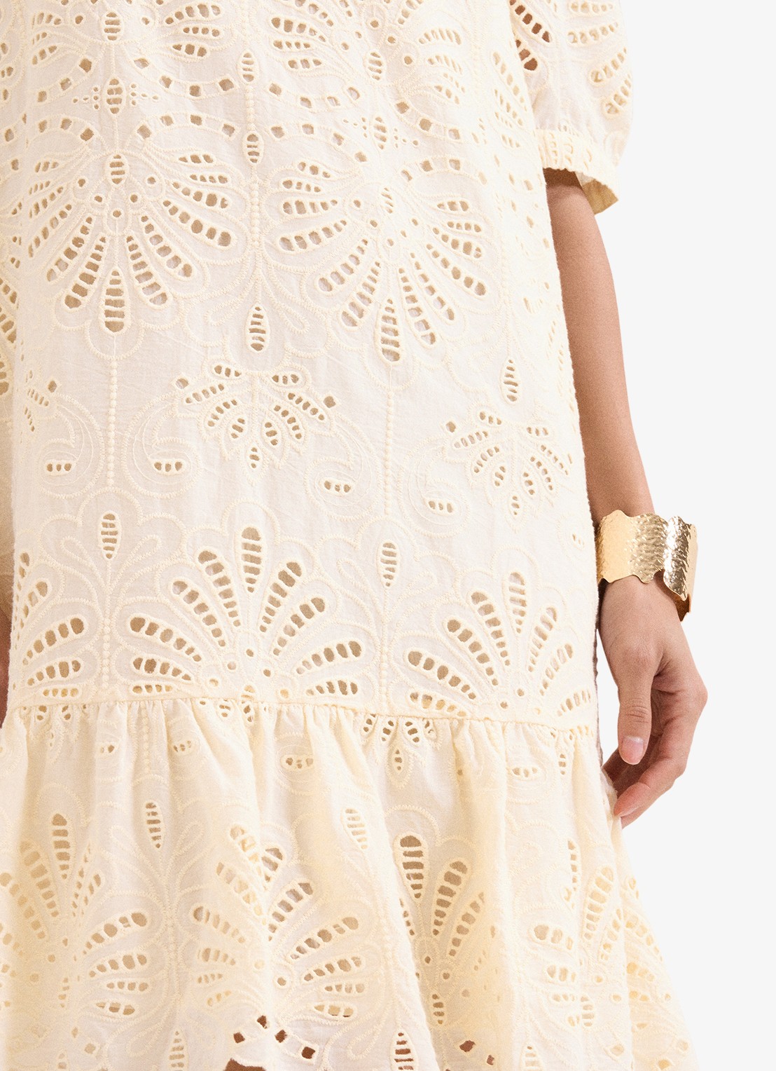 Phase Eight Liliana mini jurk met borduring - detail 6 geel