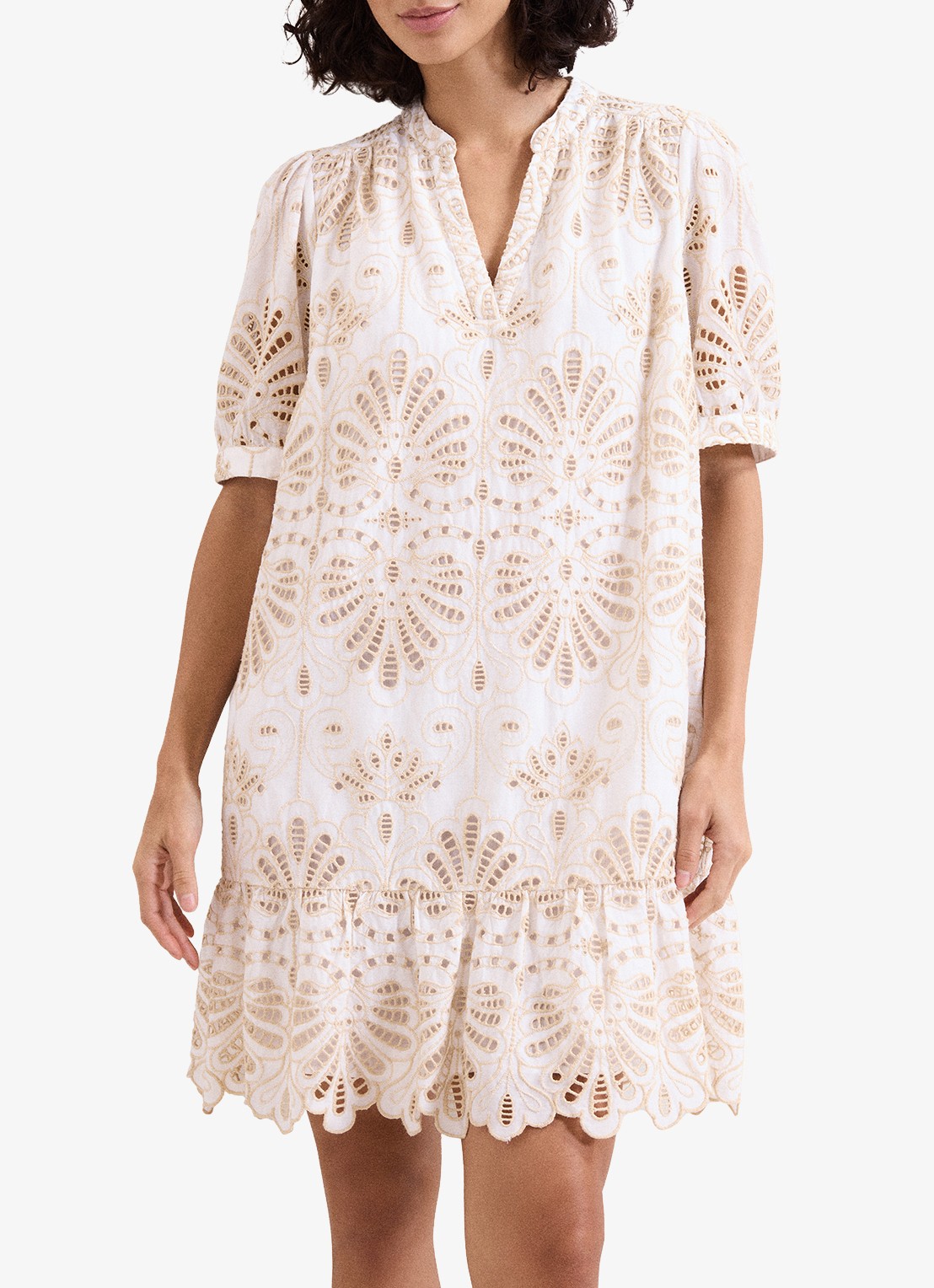 Phase Eight Liliana mini jurk met borduring - detail 4 creme