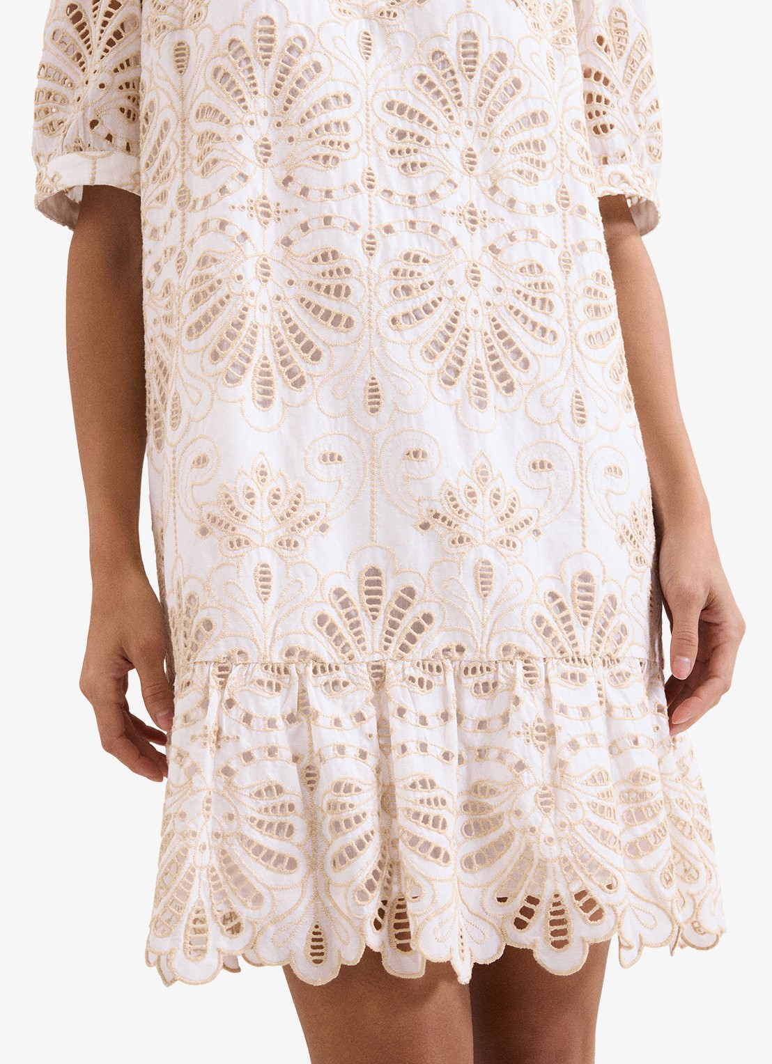 Phase Eight Liliana mini jurk met borduring - detail 7 creme