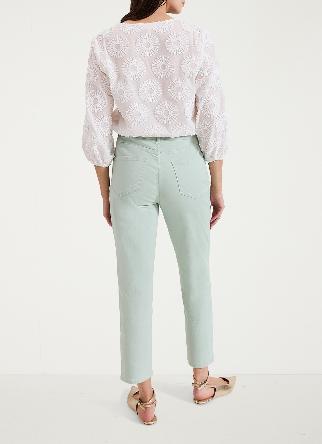 Phase Eight Lindsey cropped tapered jeans met steekzakken - achterkant lichtgroen