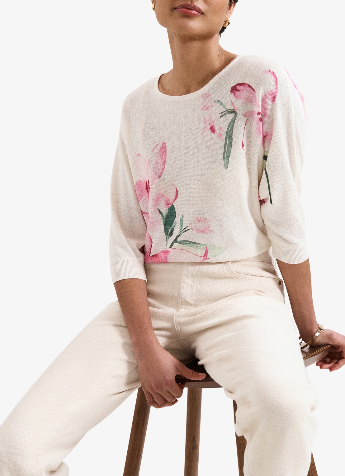 Phase Eight Lorelei fijngebreide trui in linnenblend met bloemenprint - detail 3 roze