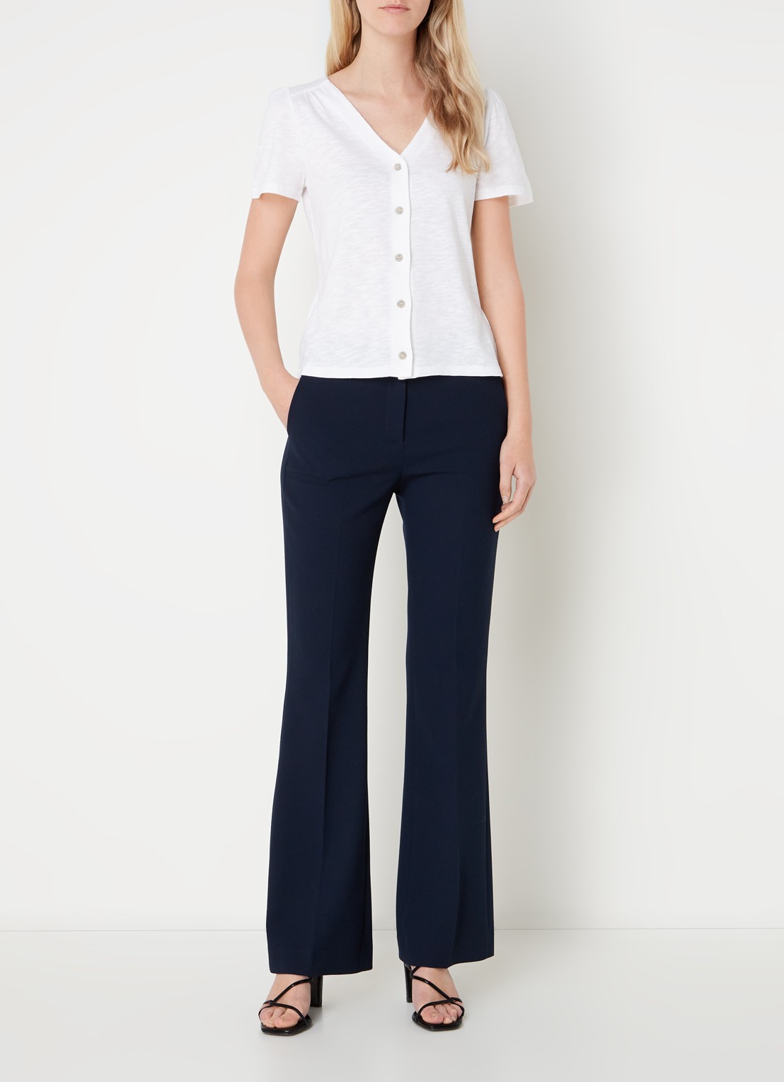 Phase Eight Lorenna Button Top White 08 - voorkant 3 wit