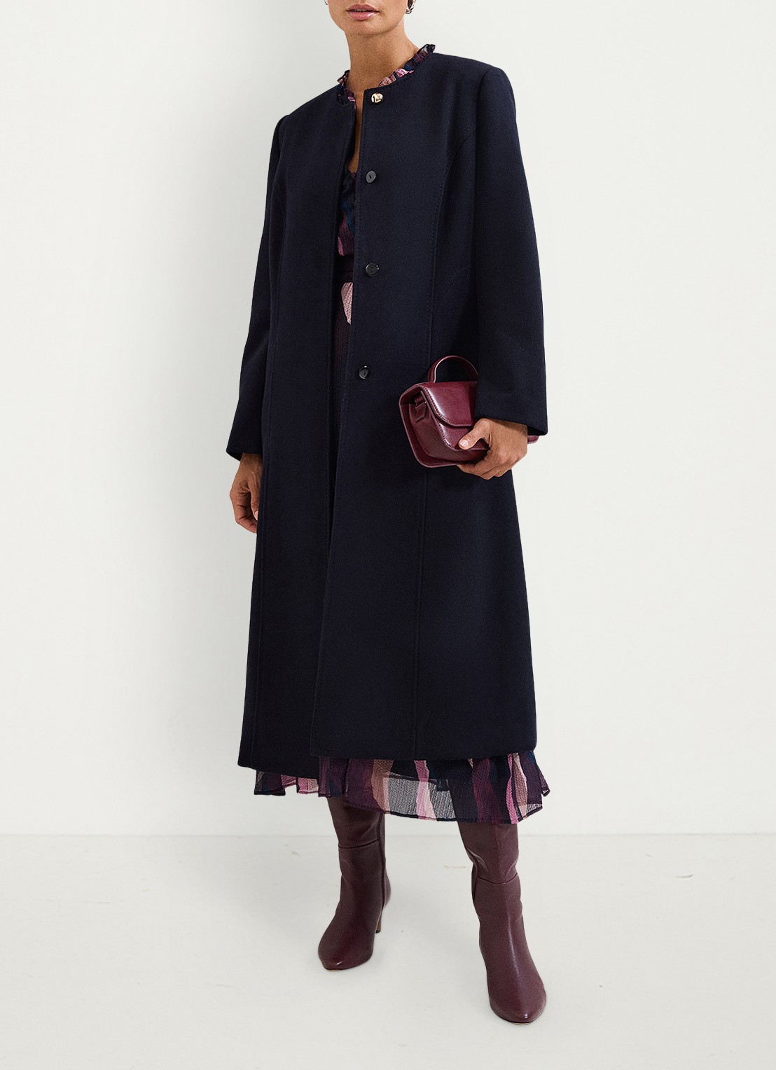 Phase Eight Loretta mantel in wolblend met steekzakken - voorkant 3 donkerblauw