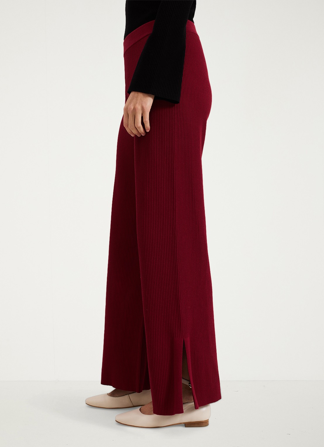 Phase Eight Lori ribgebreide high waist wide fit broek - detail 6 bordeauxrood