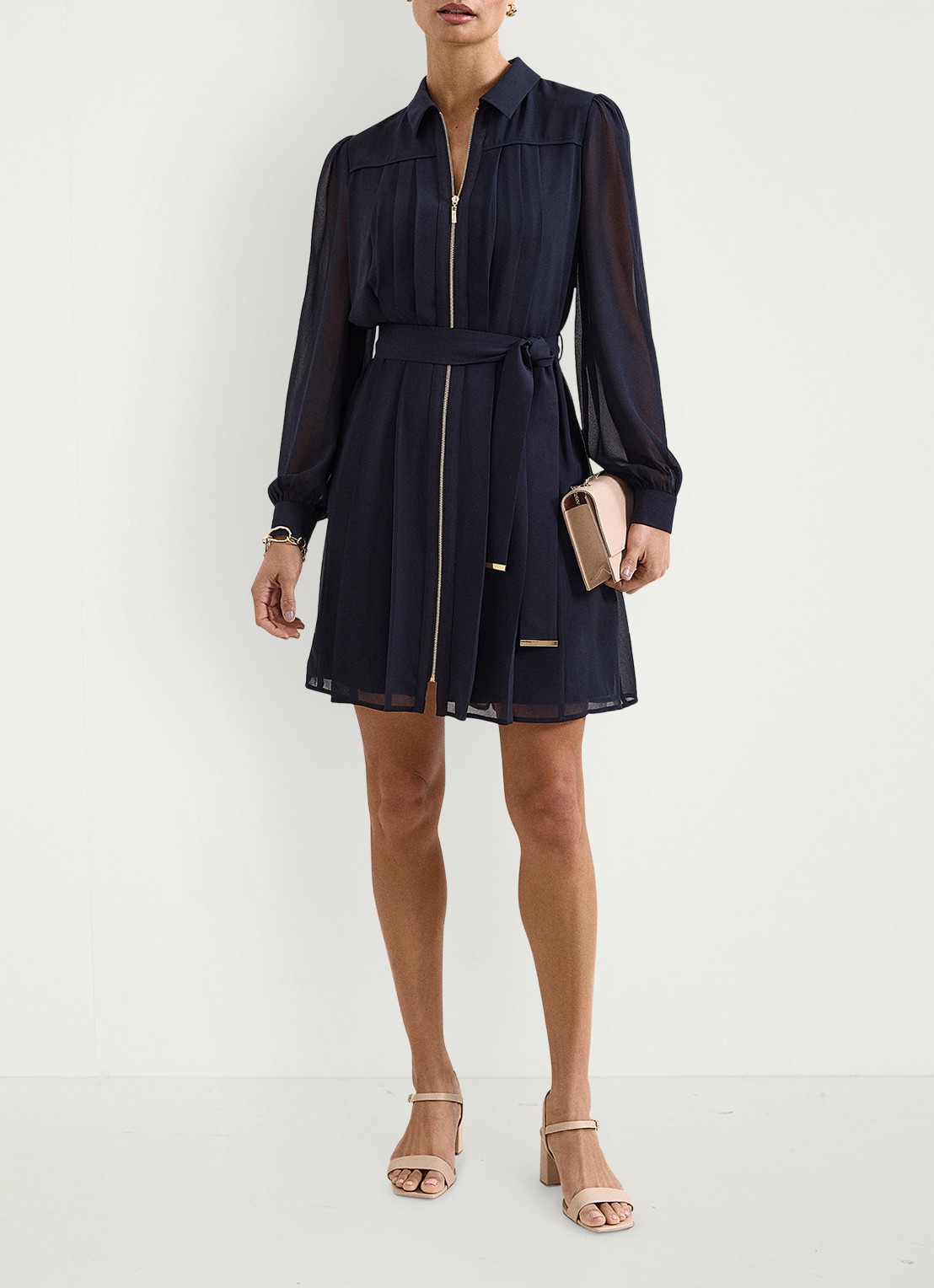 Phase Eight Lottie mini jurk met strikceintuur - voorkant 7 donkerblauw