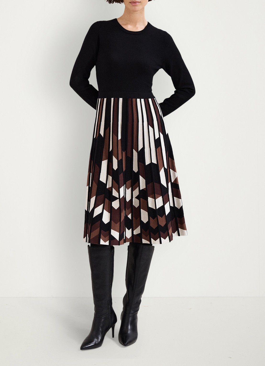 Phase Eight Maci midi jurk met grafische print - voorkant 2 bruin